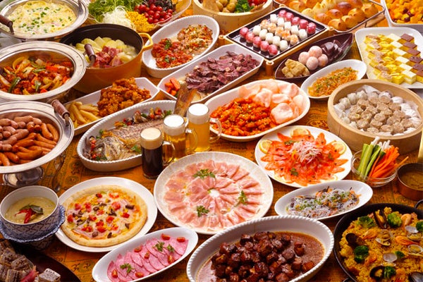 【新宿発】春の空に舞い上がる3000発の光のショー 熱海海上花火大会★ 御殿場高原「麦畑」で人気の夕食バイキング食べ放題&地ビール飲み放題90分!! まんぷく満喫日帰りバスツアー2